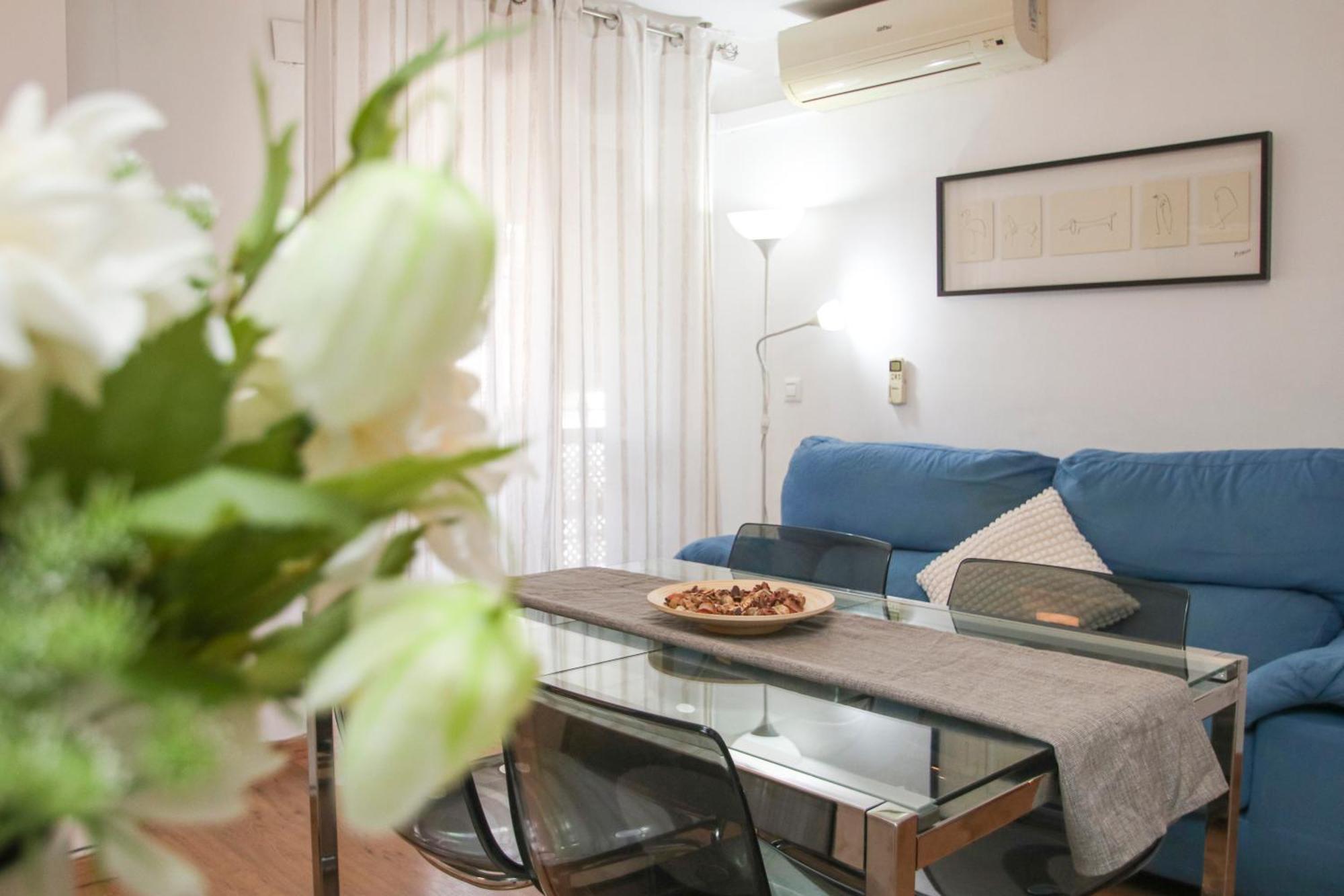 Spacious 2 Bedroom Apt In The Heart Of Triana 塞维利亚 外观 照片