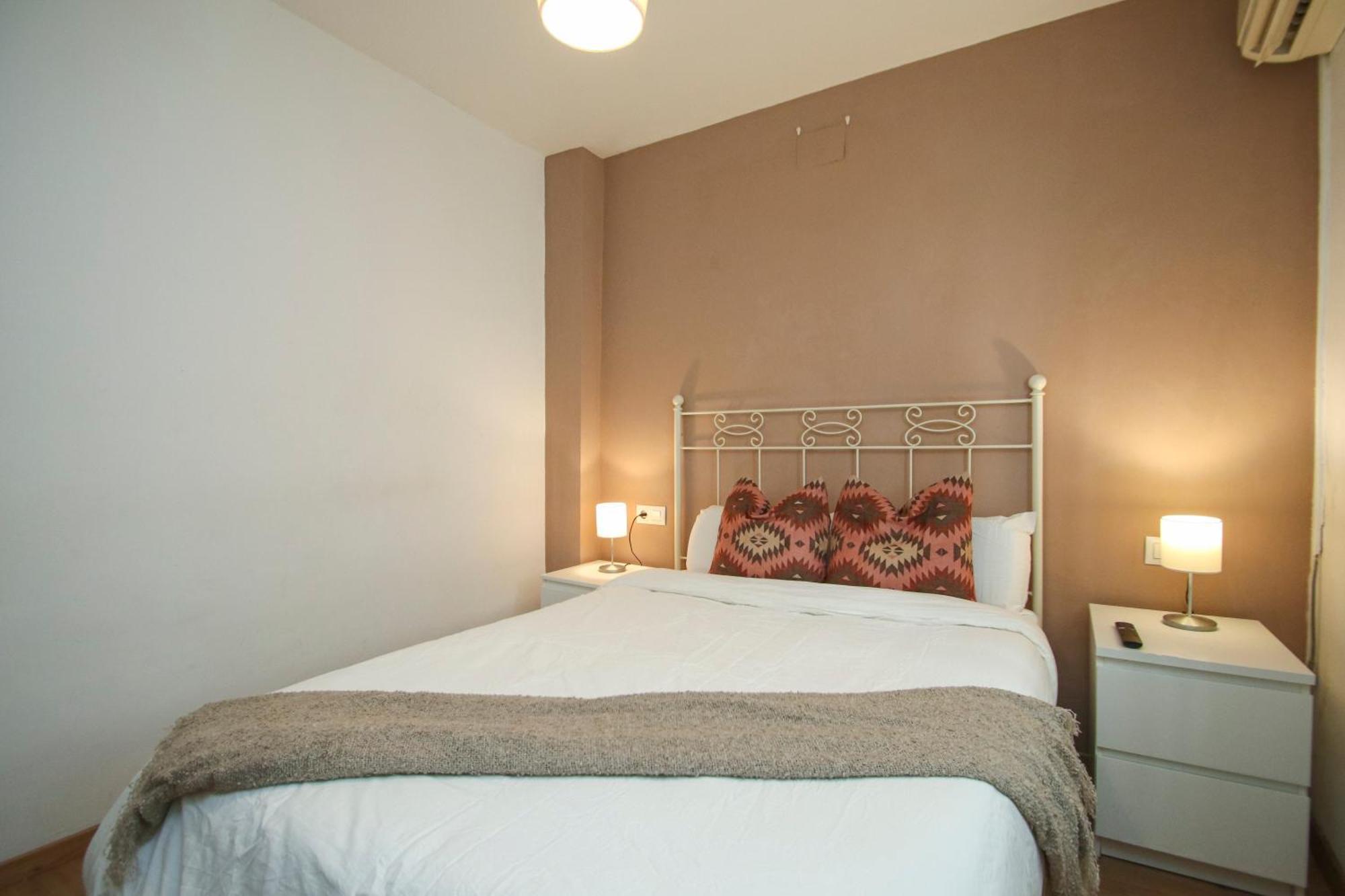 Spacious 2 Bedroom Apt In The Heart Of Triana 塞维利亚 外观 照片