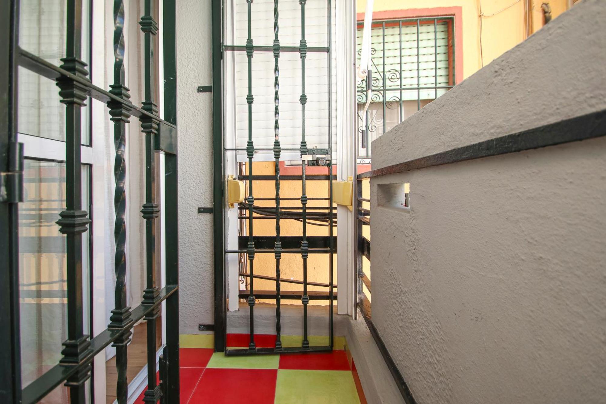 Spacious 2 Bedroom Apt In The Heart Of Triana 塞维利亚 外观 照片