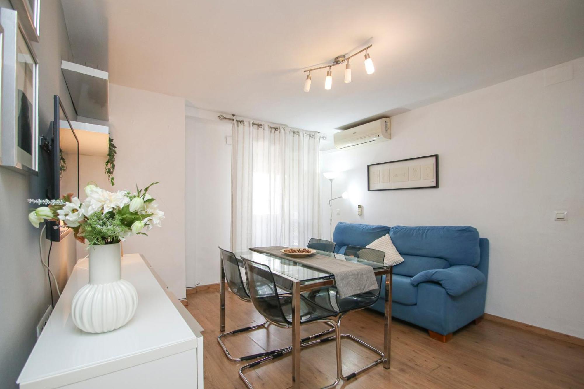 Spacious 2 Bedroom Apt In The Heart Of Triana 塞维利亚 外观 照片
